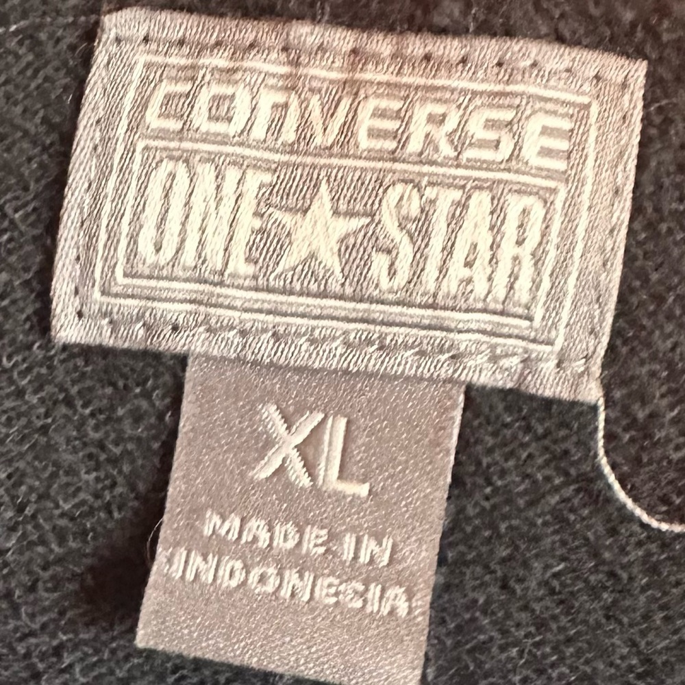 Converse size XL zip around cropped sweater with hood. Dark grey. - Picture 2 of 7